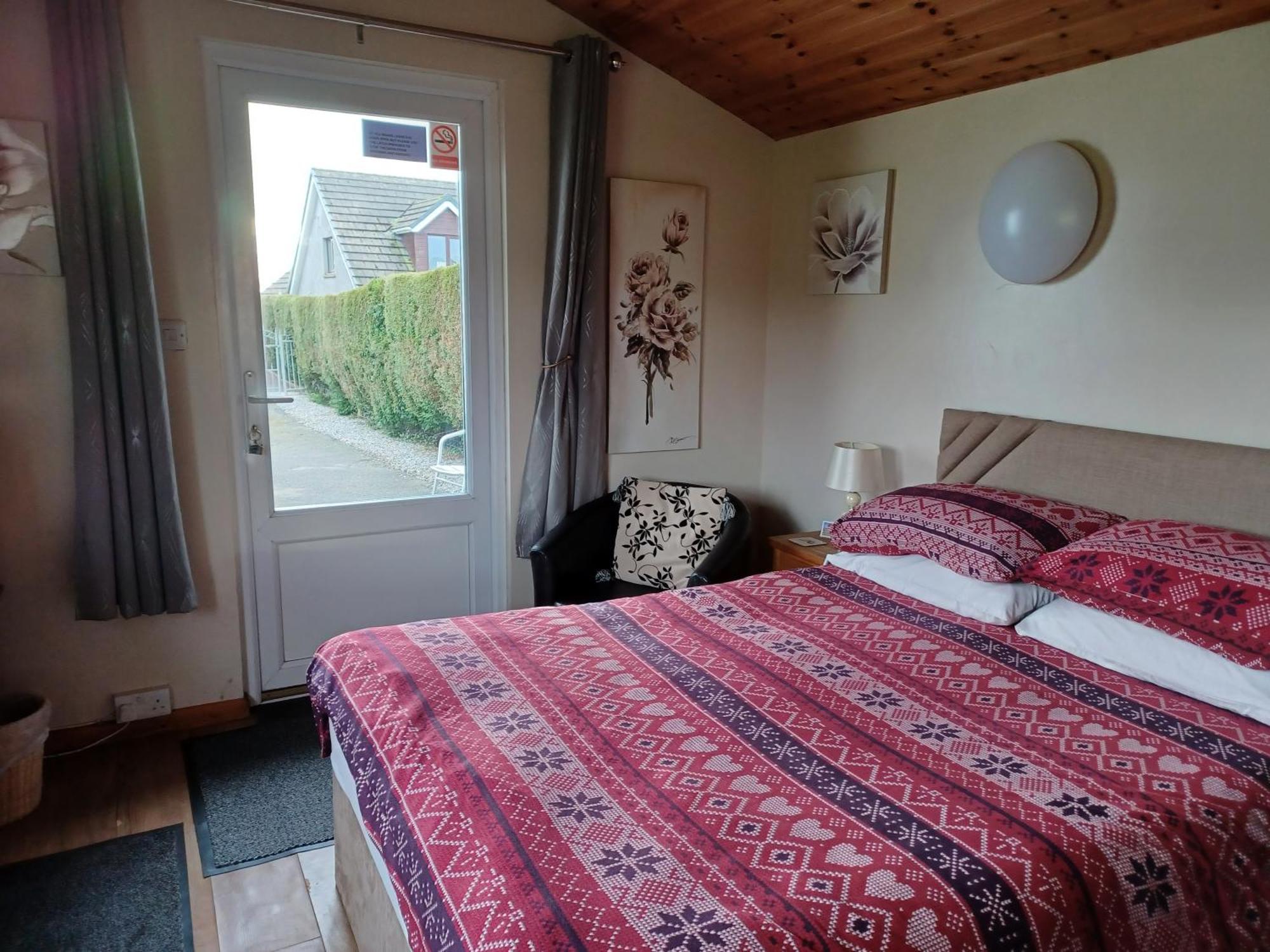Dunroaming Cabin Pendine Luaran gambar