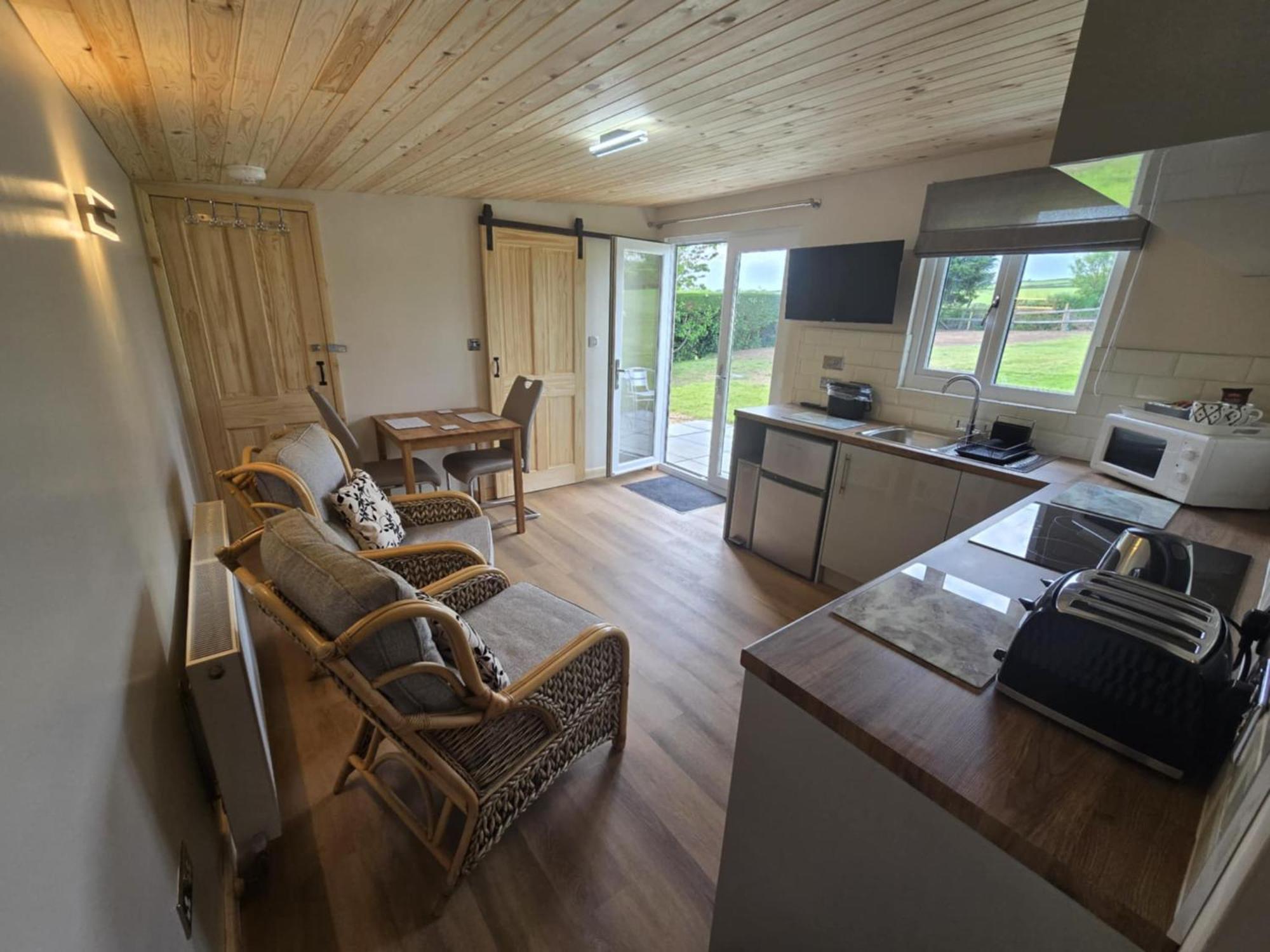 Dunroaming Cabin Pendine Luaran gambar